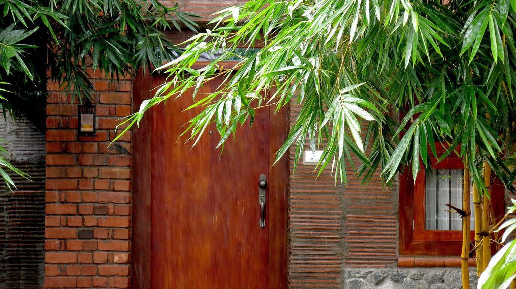 Clayfingers Art Cottage Thrissur Номер фото