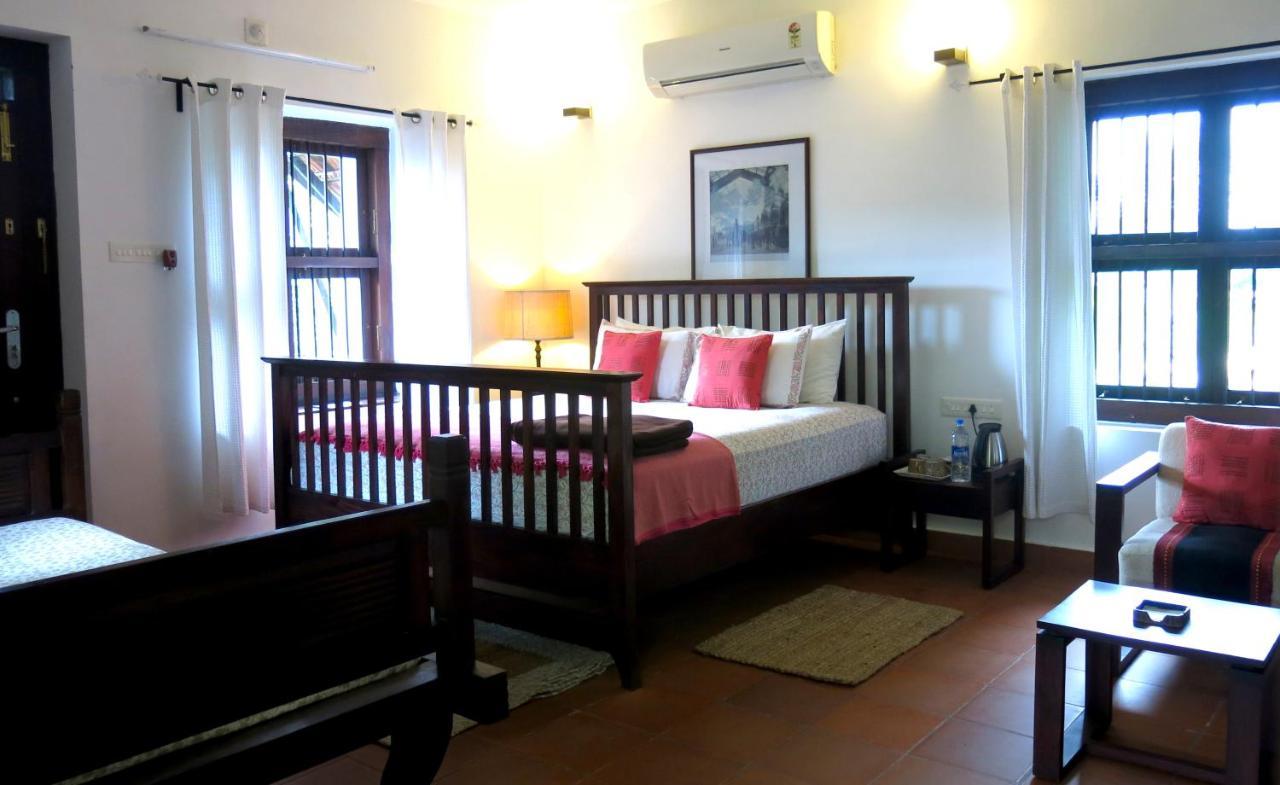 Clayfingers Art Cottage Thrissur Екстер'єр фото